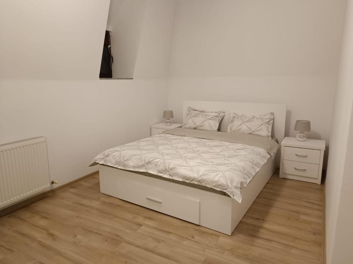 Moonlight Apartments 锡比乌 外观 照片
