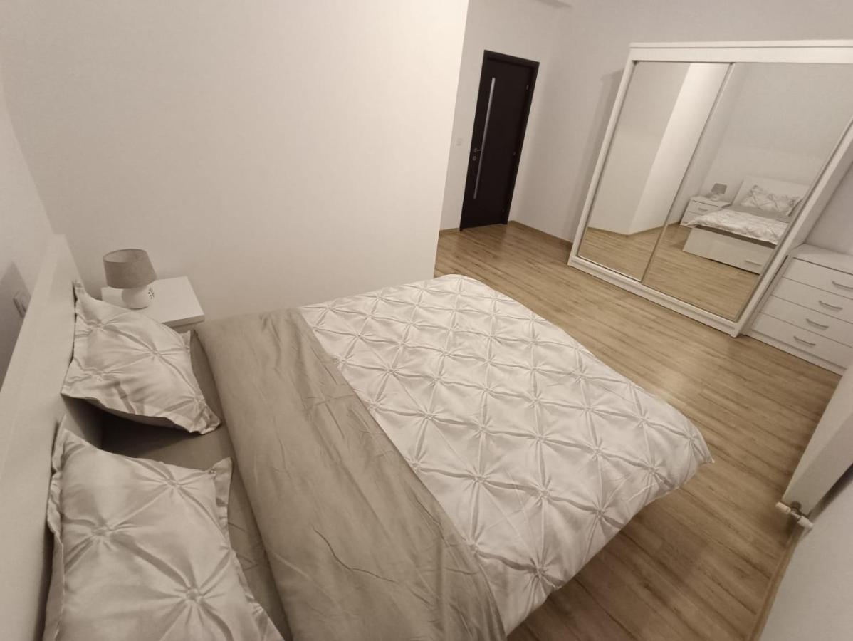 Moonlight Apartments 锡比乌 外观 照片