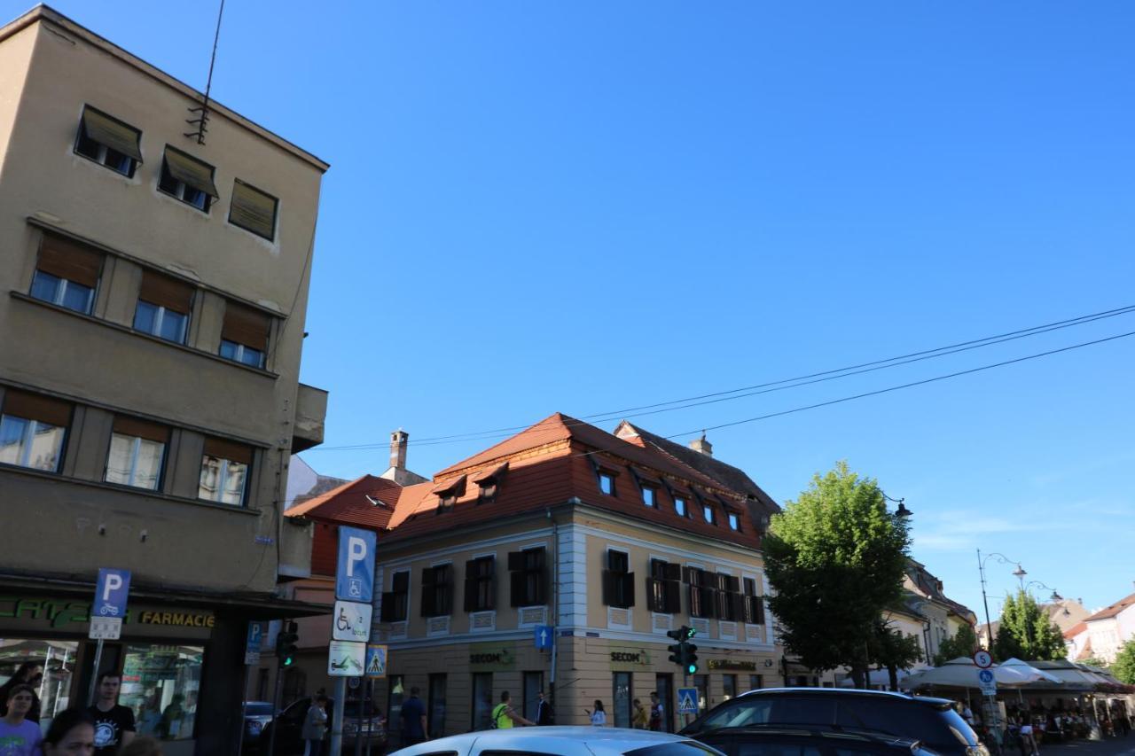Moonlight Apartments 锡比乌 外观 照片